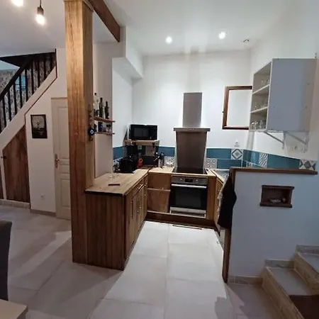 Semesterbostad Maison De Bourg *